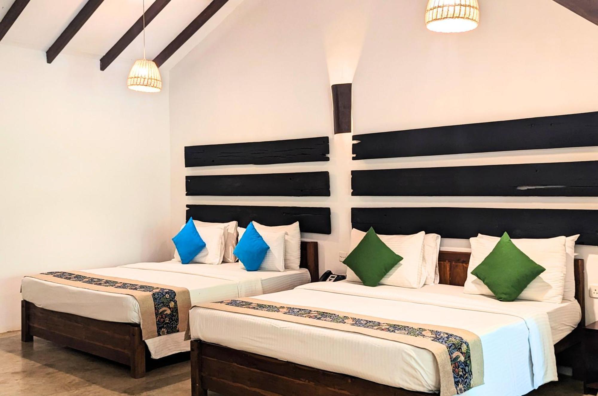 Pinthaliya Resort สิกิริยา ภายนอก รูปภาพ