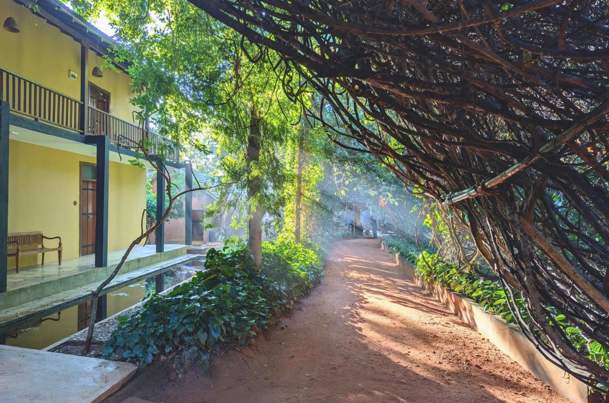 Pinthaliya Resort สิกิริยา ภายนอก รูปภาพ