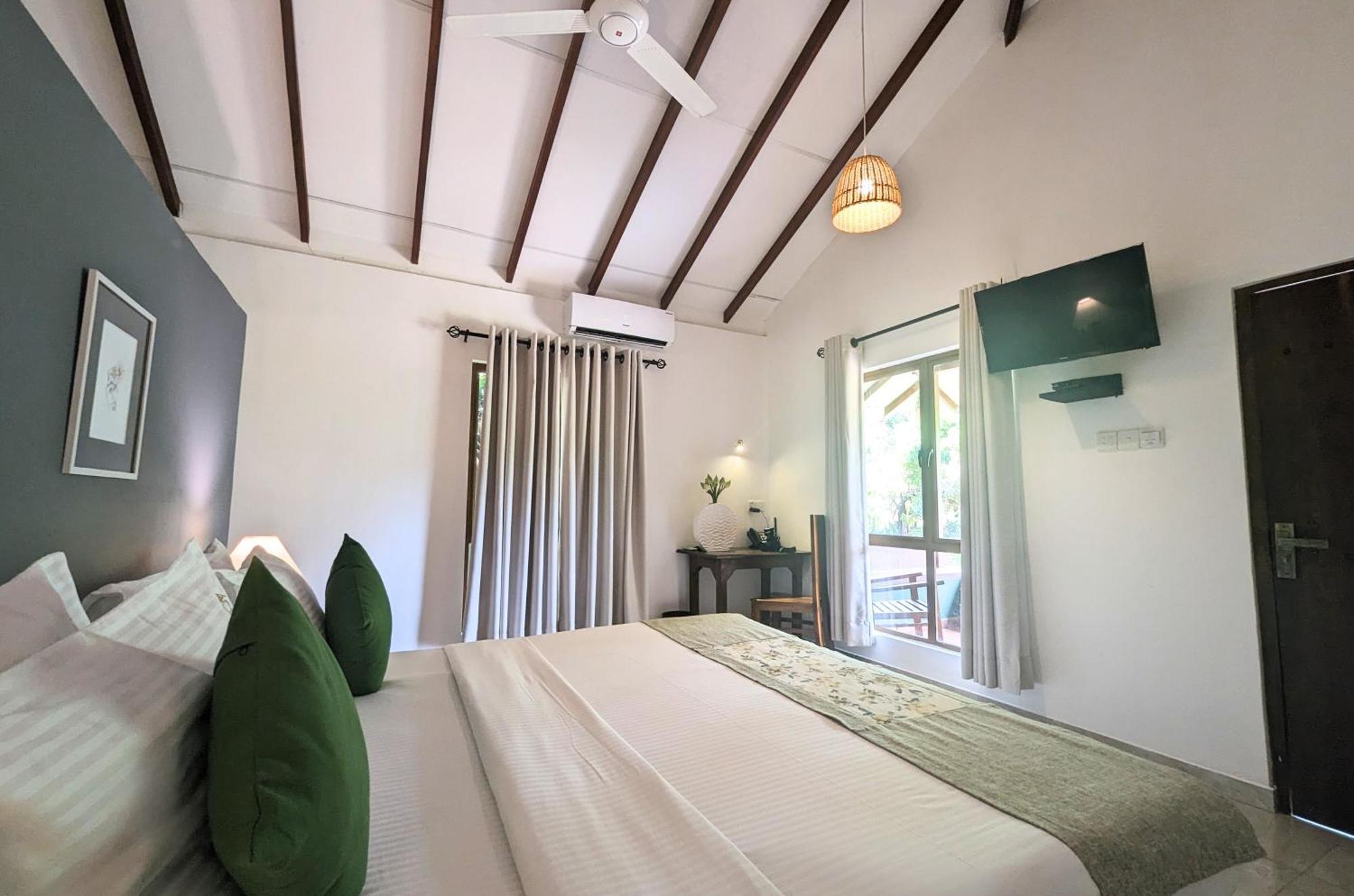 Pinthaliya Resort สิกิริยา ภายนอก รูปภาพ