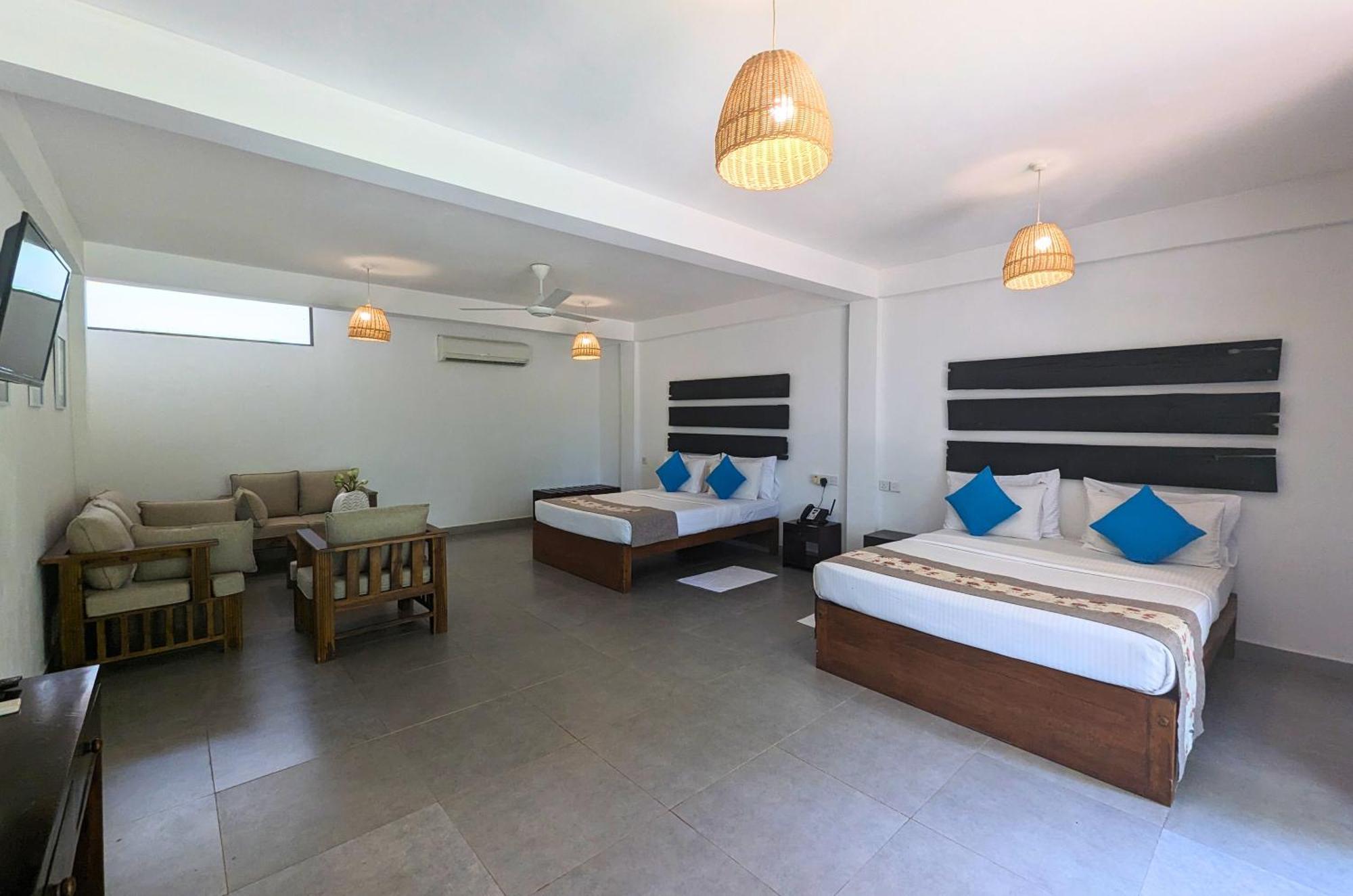 Pinthaliya Resort สิกิริยา ภายนอก รูปภาพ