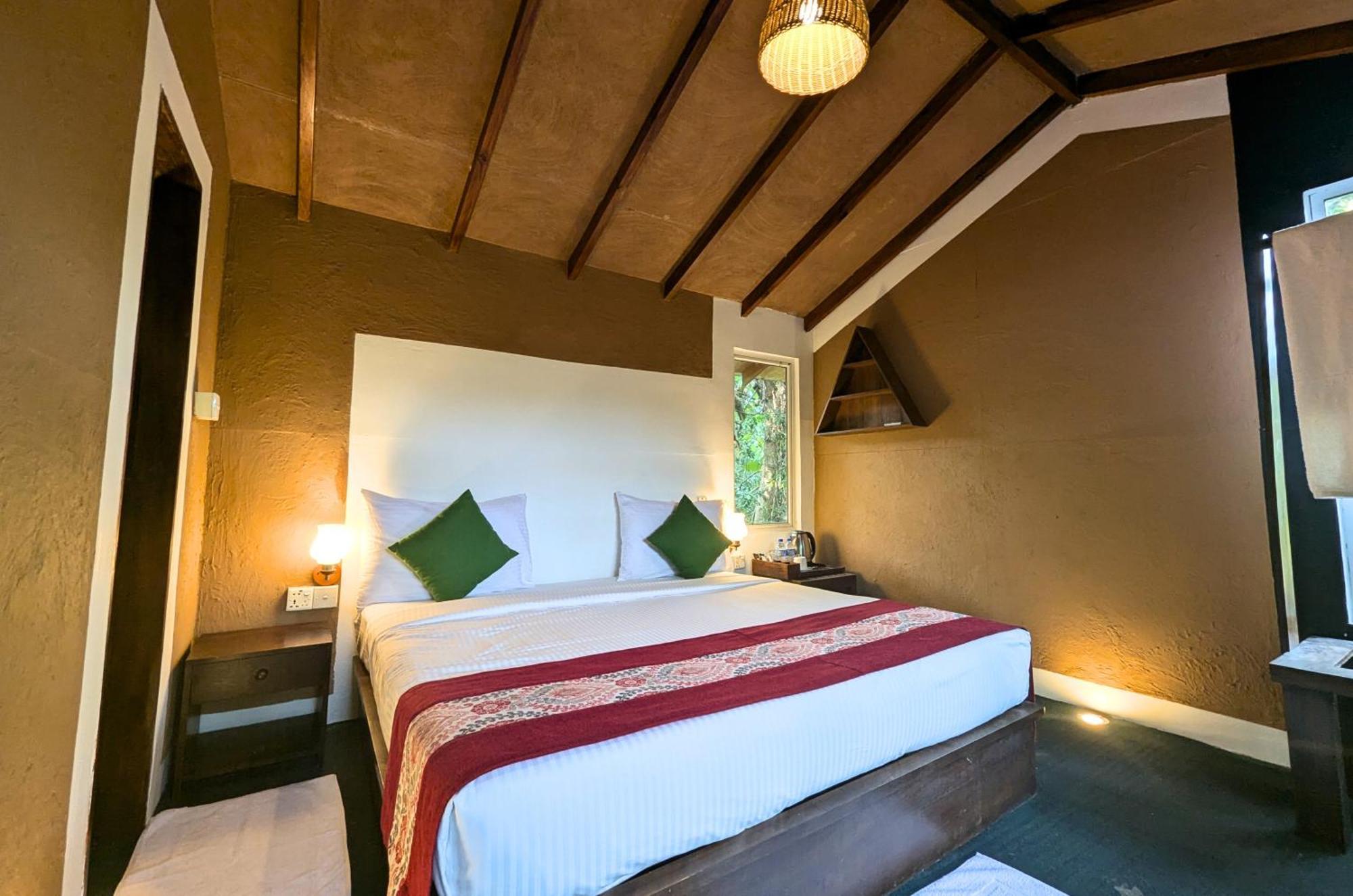 Pinthaliya Resort สิกิริยา ภายนอก รูปภาพ